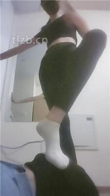 图片[10]-【美娜格格】运动女神-脏鞋底白袜虐废【完整版】-绳艺资料库