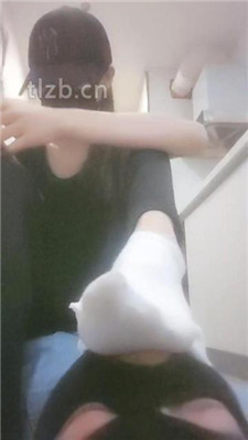 图片[8]-【美娜格格】运动女神-脏鞋底白袜虐废【完整版】-绳艺资料库